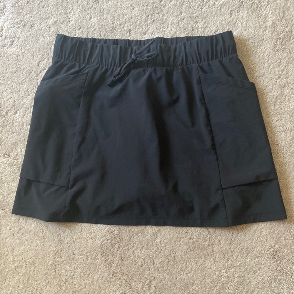 Black tennis skort all in motion in size S.